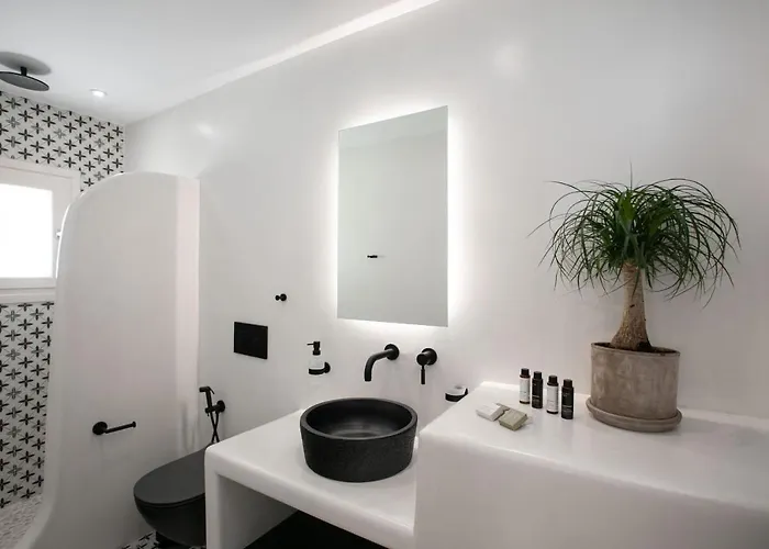 Kamvas Deluxe * Naxos City