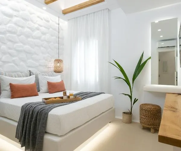 Kamvas Deluxe Naxos City