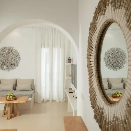 Kamvas Deluxe Naxos City