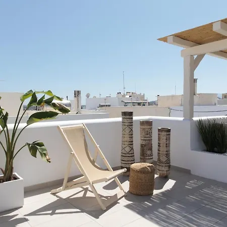 Kamvas Deluxe Naxos City