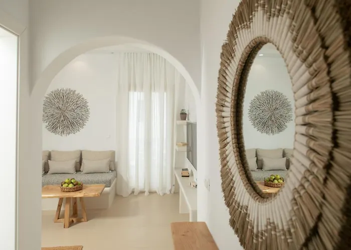 Kamvas Deluxe Naxos City