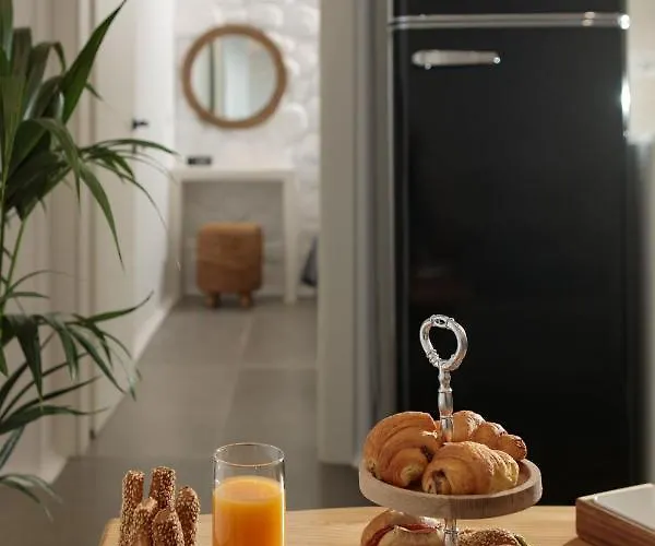 Kamvas Deluxe Lägenhet *